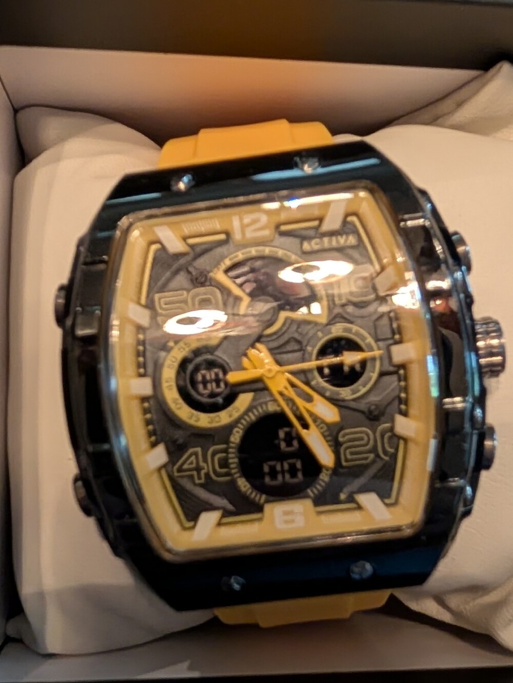 Activa Yellow and Black Sport Chronograph Watch acw8109-003